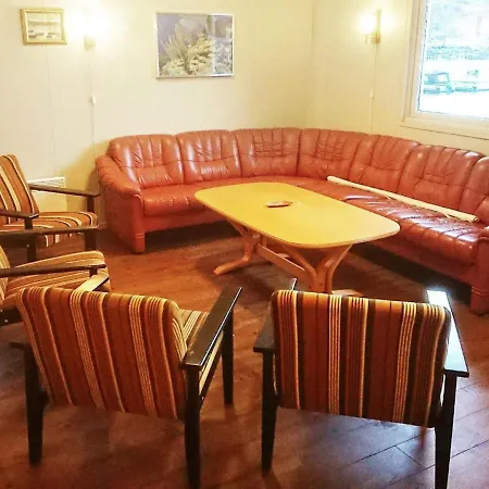 8 Person In Revsnes Refsnes